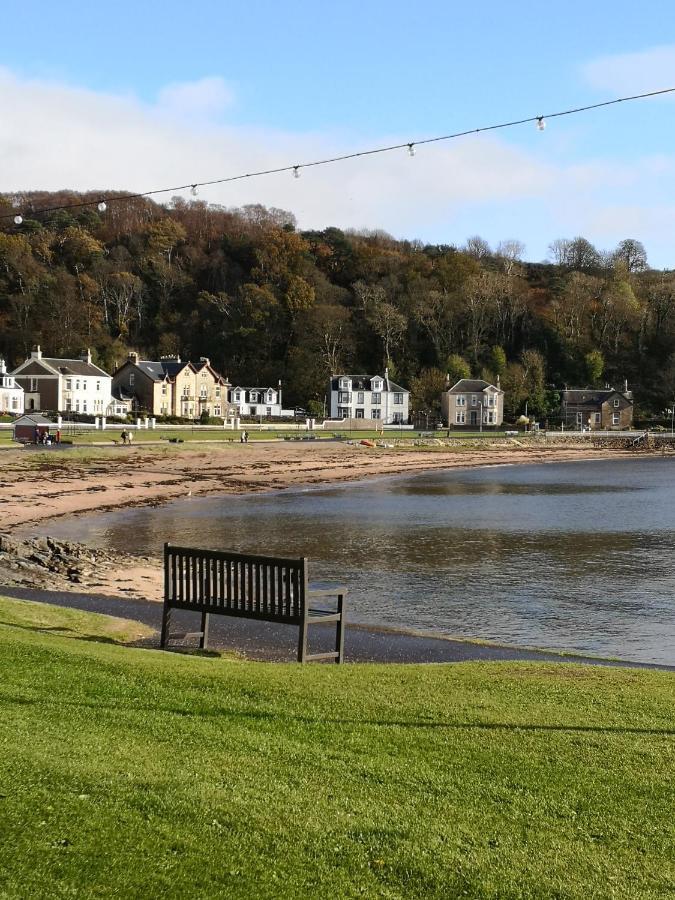 Appartamento Beside The Bay Millport Esterno foto